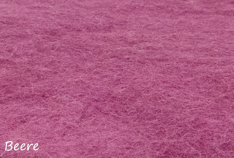 Sitzkissen aus Wolle gefilzt, rund, 35cm, farbenfrohe Stuhlkissen aus Filz, beere pink rosa aubergine bordeaux Bild 4