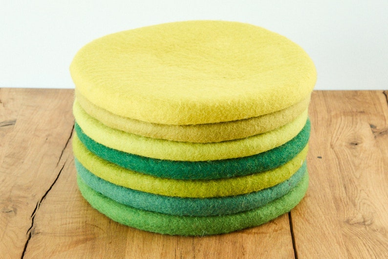 Seat cushion made of felted wool, round, 35 cm, colourful chair cushions made of felt, green, light green, medium green, yellow, lemon, kiwi image 1