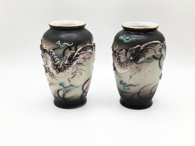 Vintage Occupied Japan Dragonware Moriage Bud Vases 2 piece set