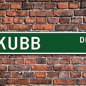 Kubb, letrero de Kubb, fanático de Kubb, regalo de Kubb, jugador de Kubb, palos adhesivos, mezcla de bolos y herraduras, letrero de calle personalizado, letrero de metal de calidad