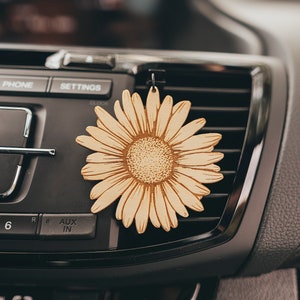 Daisy Wood Essential Oil Diffuser | Air Freshener For Essential Oils | Reusable Daisy Hippie Boho Wooden Decor Car Diffuser Vent Oil Clip On