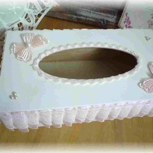 Chic, shabby, frilly, lace, romantic, decorative, gift, handmade tissue box