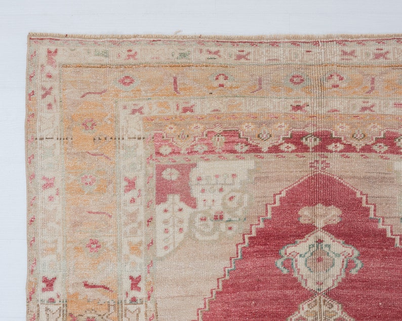 5x8 Turkish Rug, Mostly red color vintage rug