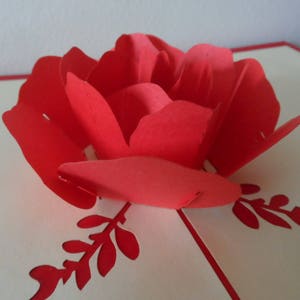 Rosa roja - 3D - Tarjeta desplegable - Amor - Aniversario - Cumpleaños (sku036)