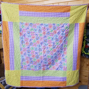 Flower Quilt, Floral Quilt, Handmade Quilt, Homemade Quilt, Flannel Quilt, Minky Quilt