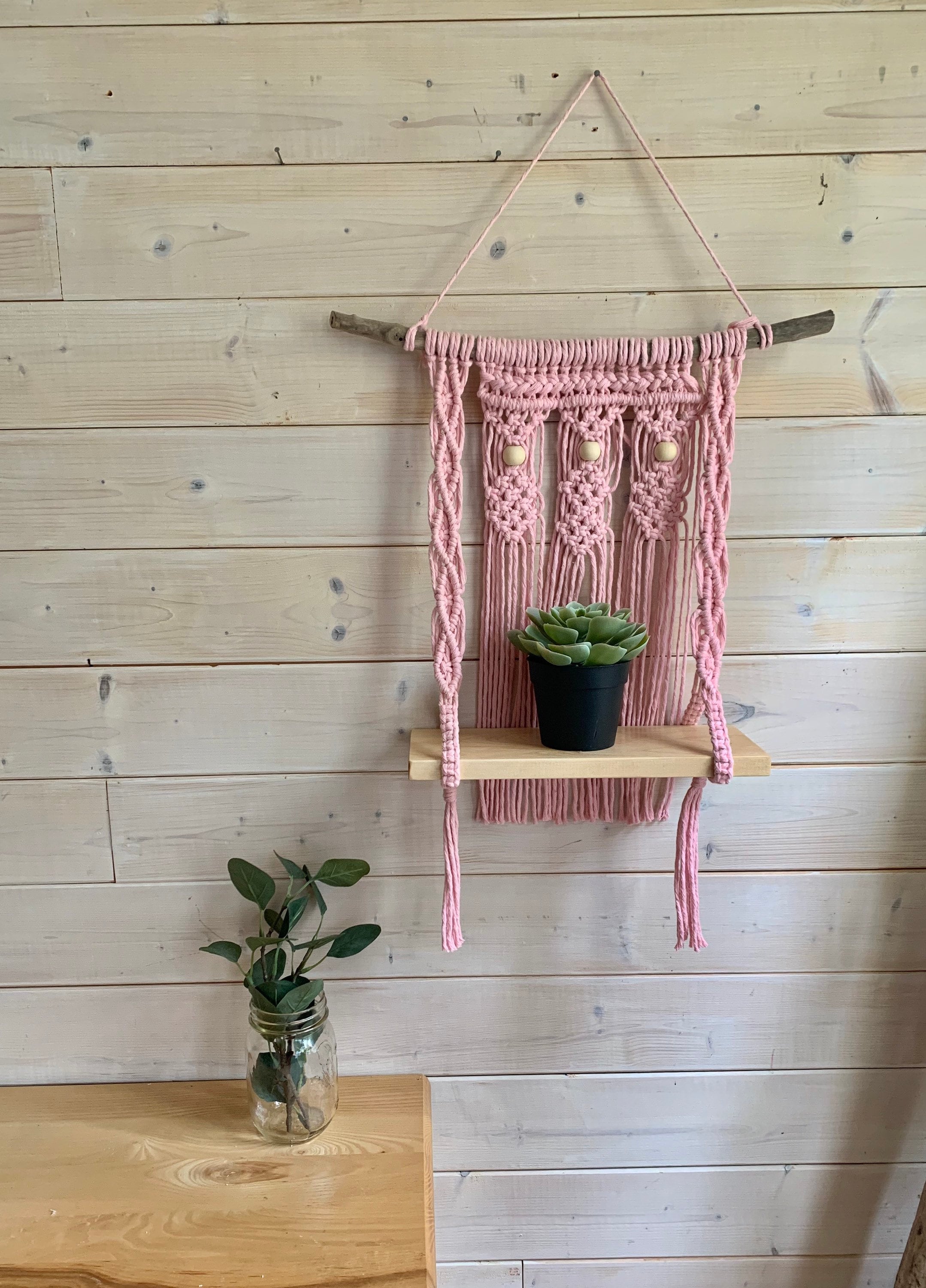 Macrame Mural Et Tablette Integree Decoration Murale Decoration Boho Decoration Originale Chambre Bebe Chambre Enfant Support A Plante Macrame Mural Et Tablette Integree Decoration Murale Decoration Boho Decoration Originale Chambre Bebe Chambre Enfant Support A Plante