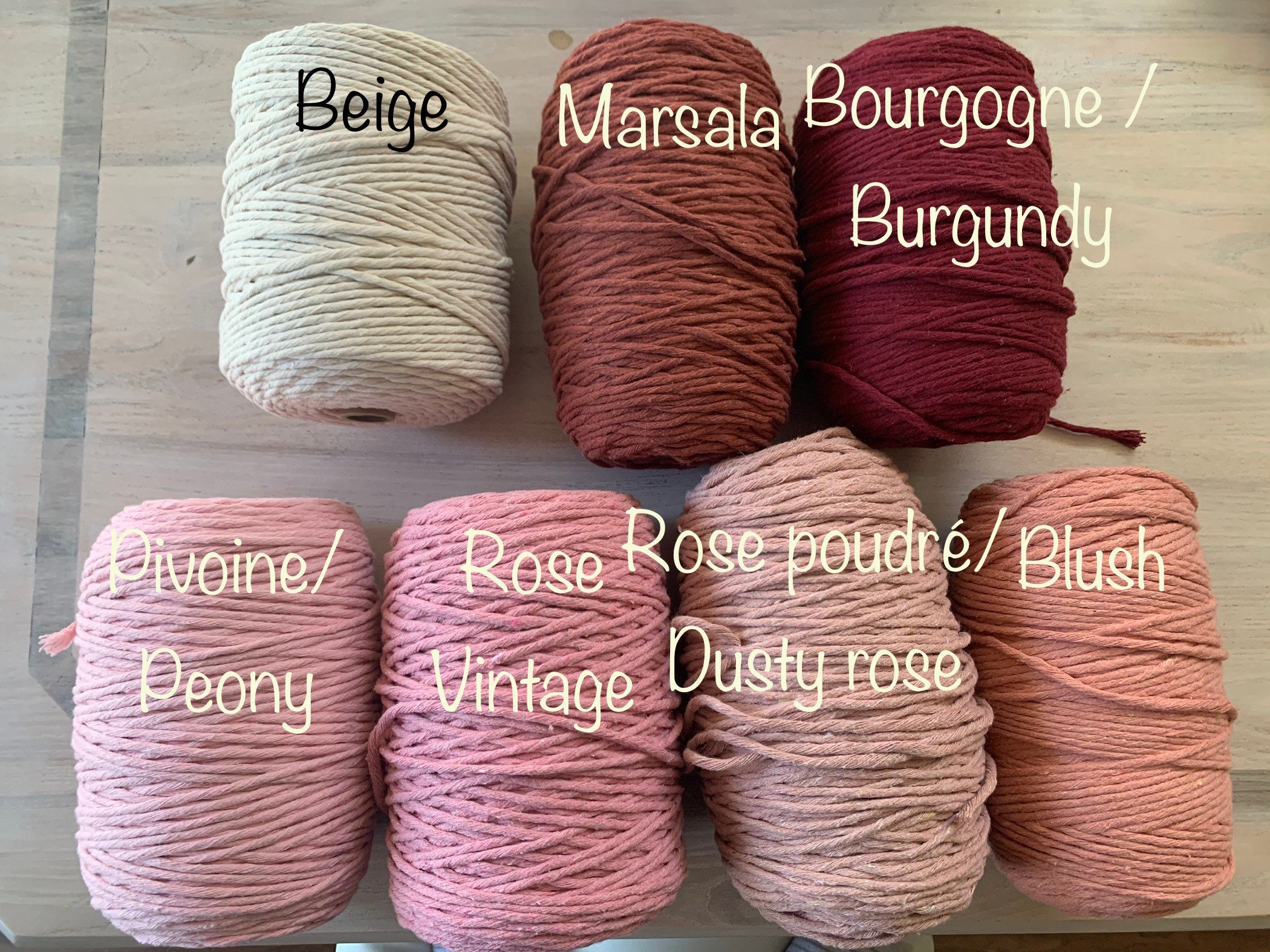 Macramé mural et tablette intégrée. Décoration murale ...