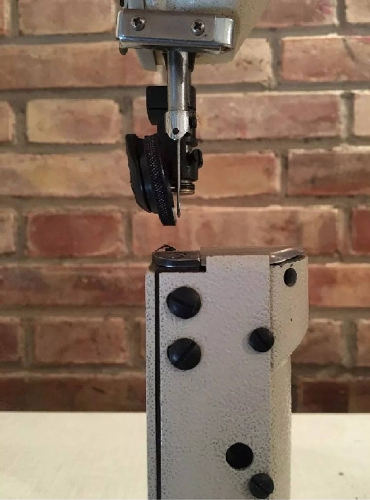 Yamata FY810 Sewing Machine Wig Attachment Post Bed Roller Etsy