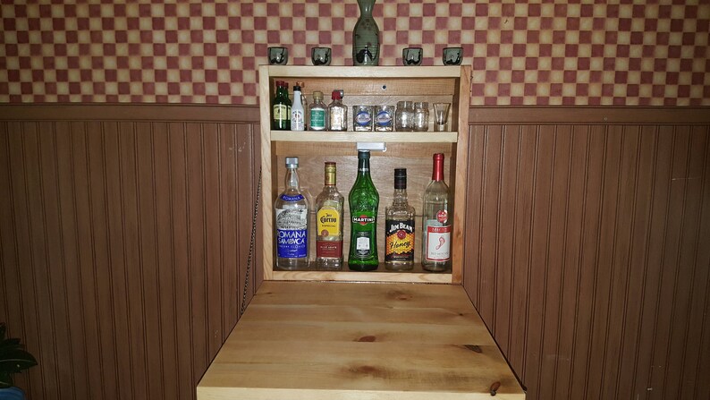 Rustic Murphy Bar Wall Mount Man Cave Liquor Cabinet