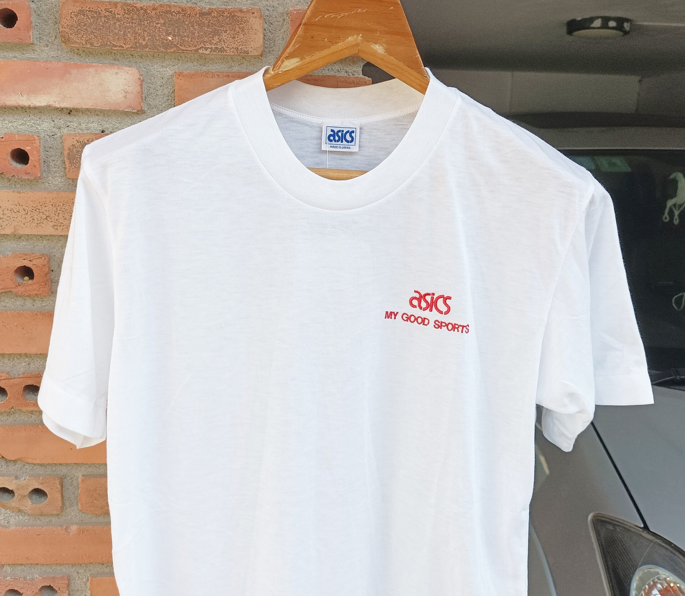ASICS White Plain T Shirt Small NWT - Etsy