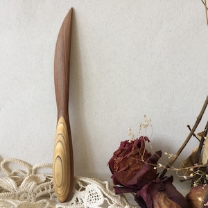 Abridor de sobres de madera vintage con cuchillo