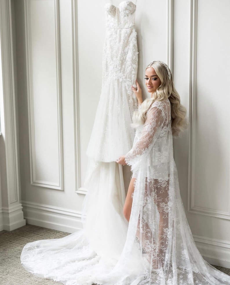 The Alina Lace Bridal Robe with Scallop Lace Trim image 1