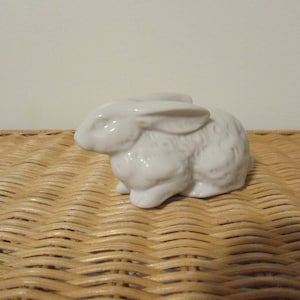 Vtg. Toyo White Bunny Rabbit. Made in Japan. Fur Looks Realistic