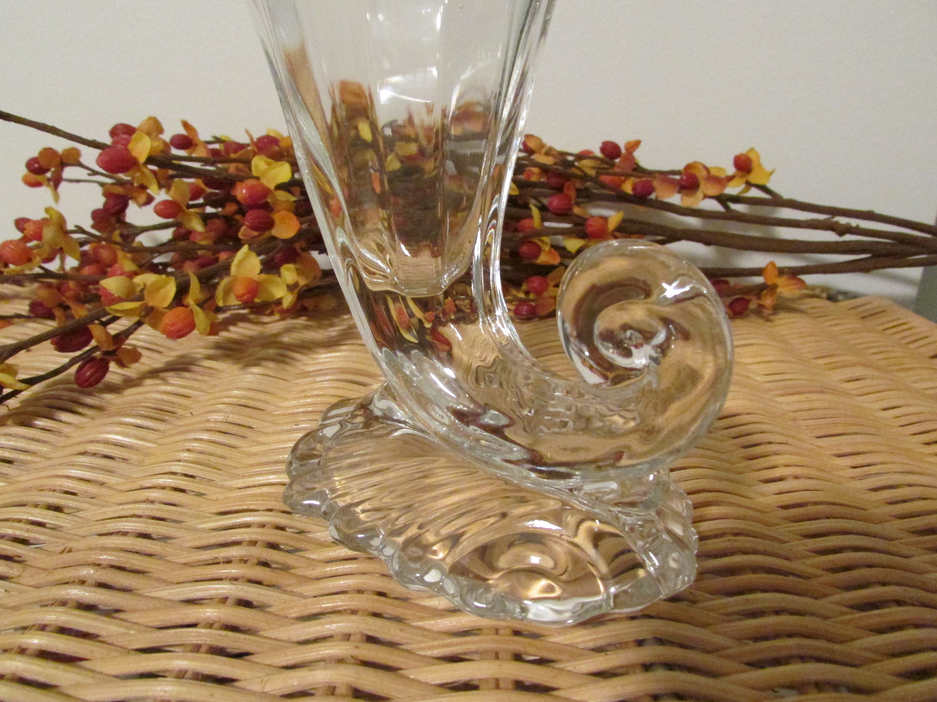 Heisey Warwick Cornucopia Glass Vase Etsy