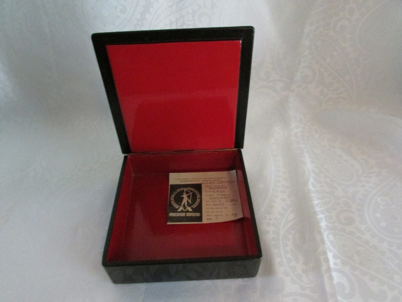 Russian Jewelry box Vintage Large Hand Painted Russian signed Lacquer trinket hinged original paperwork