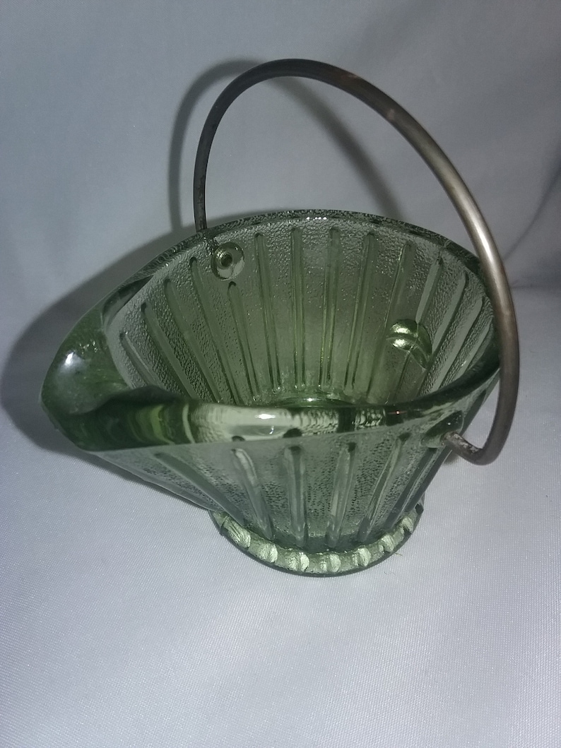 Green glass watering bucket with metal handle Vintage green glass coal bucket ashtray