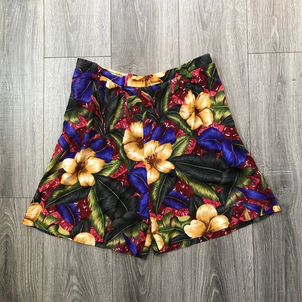 Vintage Sag Harbor Hawaiian Print High Waisted Shorts, Vintage Hawaiian Vacation Shorts, High Waisted Shorts, 90's Hibiscus Printed Shorts