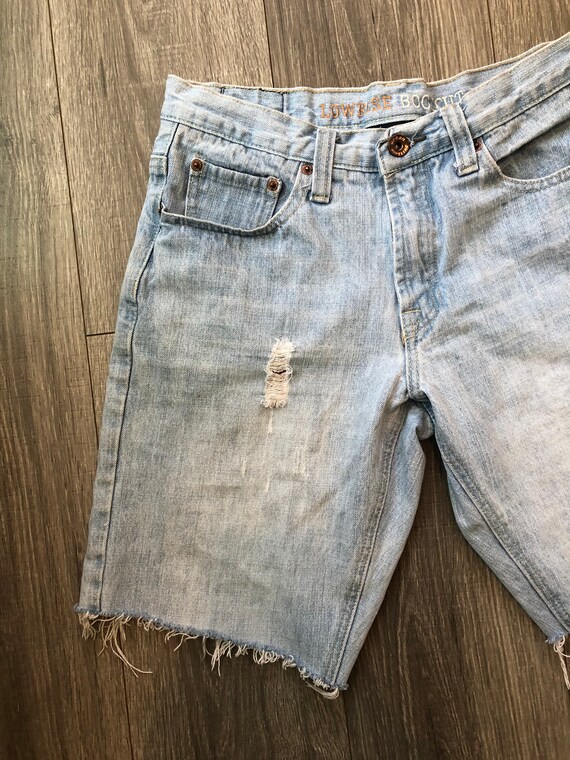 Vintage Lowrise y2k Cut Off Mom Denim Shorts, Cut… - image 4