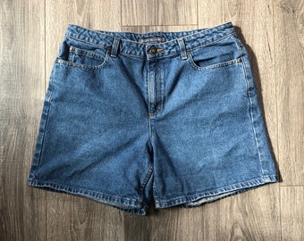 Liz Claiborne Shorts - Etsy