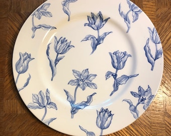 Vintage Royal Stafford Blue Tulipa dinner plate