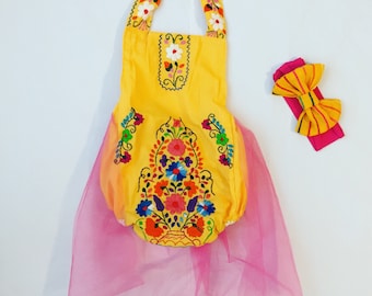 Baby Mädchen Mexikanisches Outfit Strampler in Gelb