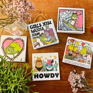 PICK 3! Frosch Karten/mini Drucke - 10x10cm gefaltete Grußkarten, lustiges buntes Cowboy Geschenk für Frosch Liebhaber