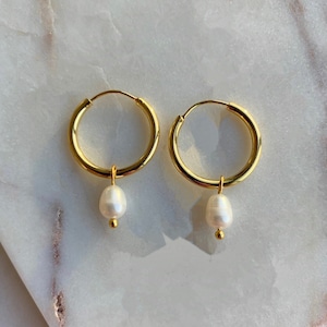 Pearl Hoop Earrings - Freshwater Pearl Earrings - White Pearl Earrings - Baroque Pearl Earrings - Pearl Hoops Earrings - Hoop Earrings P