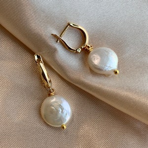 Pearl Hoop Earrings - Pearl Earrings Gold - Gold Hoop Earrings - Baroque Pearl Earrings - Gold Hoops - Minimalist Jewelry - Bridesmaids P