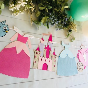 Princess birthday banner/Princess birthday garland/Princess dress banner/Princess banner/Princess castle/Princess party/Princess garland