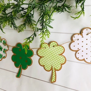 Four leaf clover garland/St Patricks day banner/St Patricks day decor/Party deocr/Four leaf clover banner/St Pattys day/Green banner