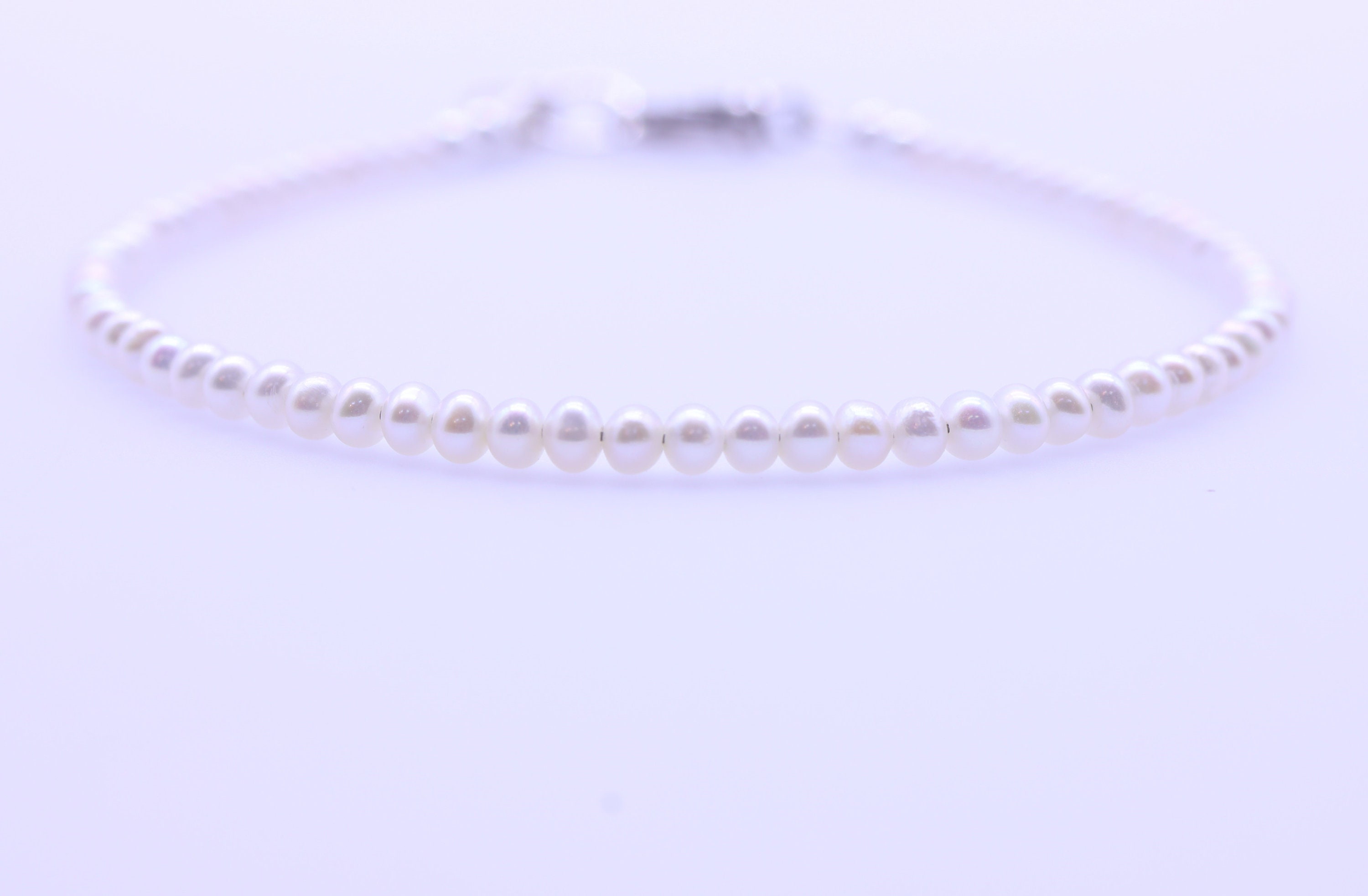 ブレスレット LESS IS MORE 3mm pearl bracelet 3mm Small Tiny High Luster AAA+ White Round Minimalist Pearl