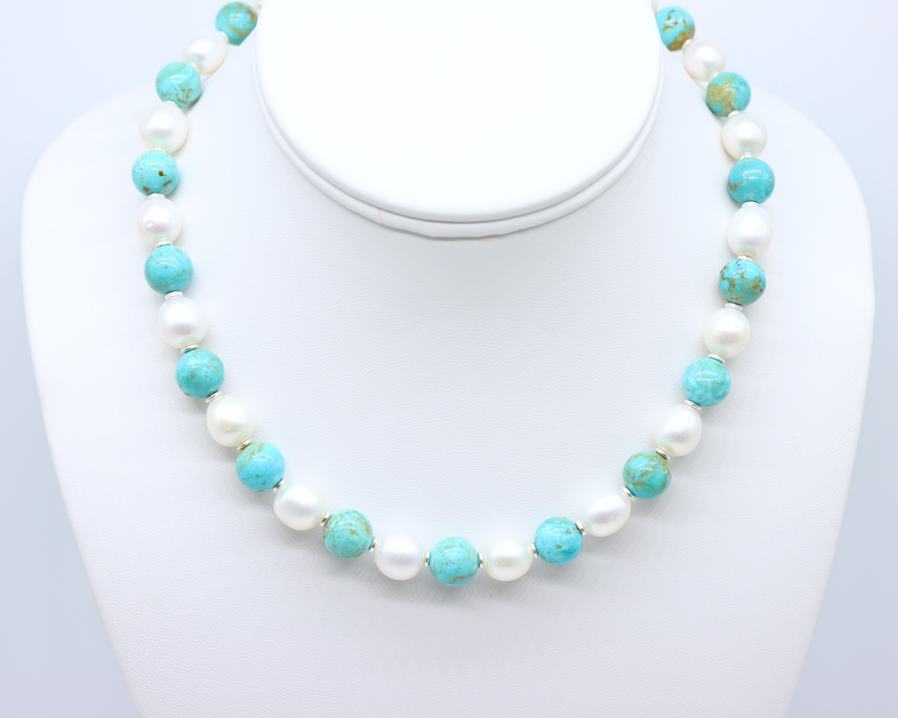 ネックレス・ペンダント [NIRO] TURQUOiSE BLUE POiNT MOTHER OF PEARL NECKLACE #109 Pear Swiss Blue Topaz and Created White Sapphire Halo
