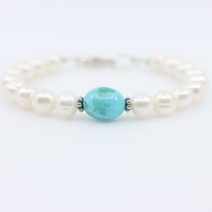 Kingman Turquoise & Pearl Bracelet: Sterling Silver Beaded Gemstone