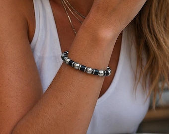 Sleek Black Onyx Heishi Bracelet | Sterling Silver Navajo Pearls | Modern Southwestern Jewelry | Unisex Minimalist Design | 6mm Gemstone