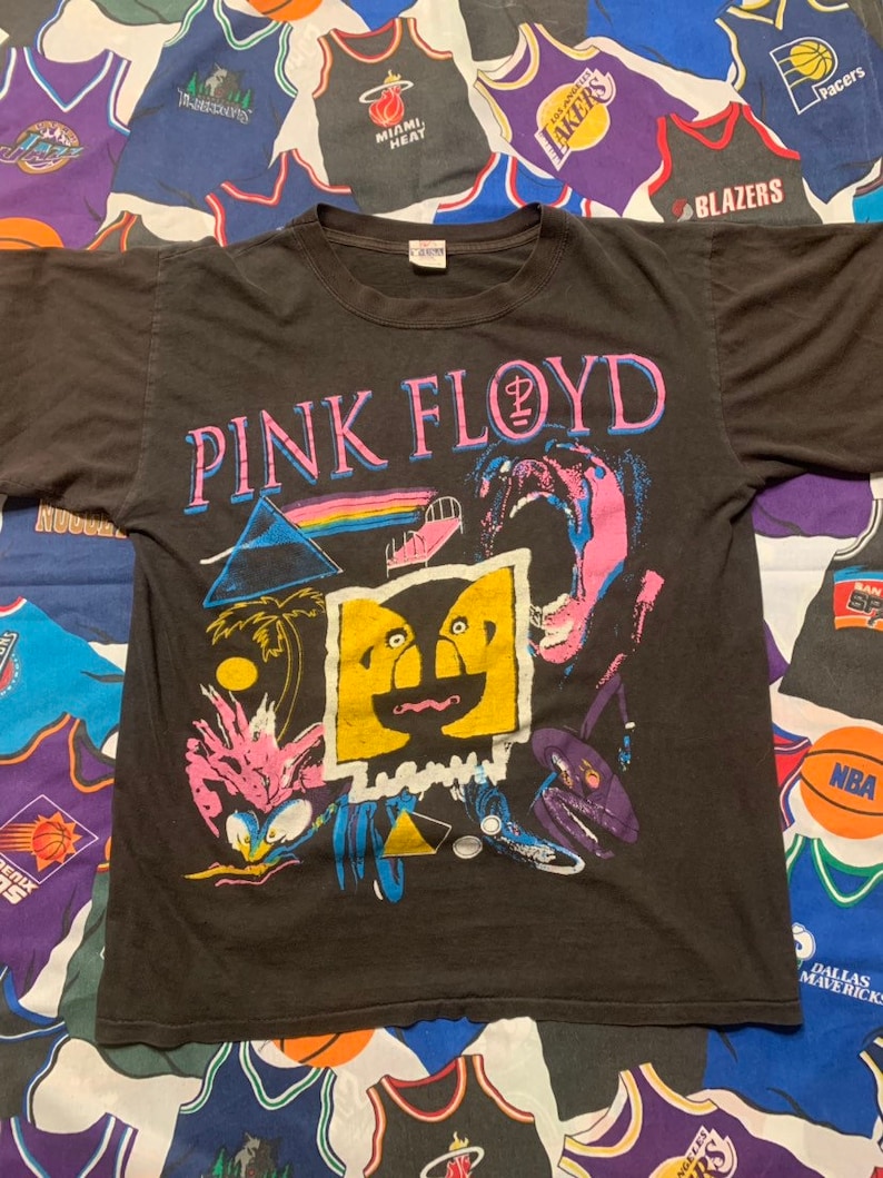 1994 Vintage Pink Floyd the division bell tour shirt