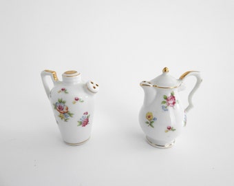 Vintage Ceramic Jar And Pot Salt and Pepper Shakers Made in Occupied Japan Floral Design