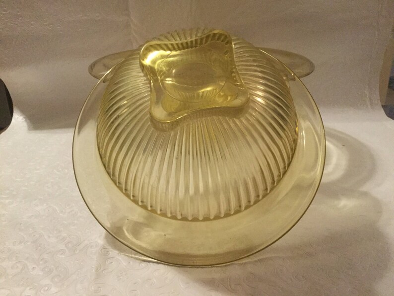 Vintage mixing bowls