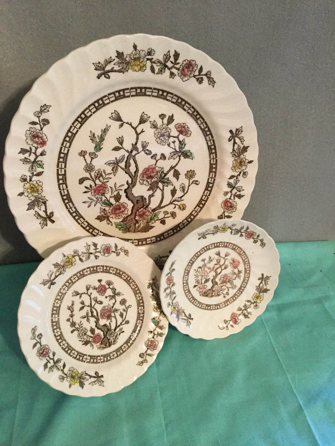 Vintage Kashmir replacement dishes Etsy