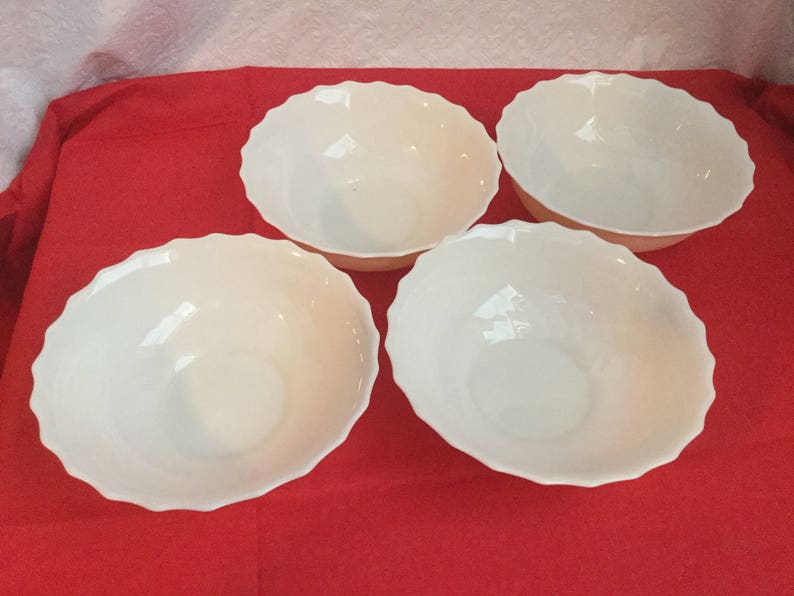 Arcopal franch white serving bowls