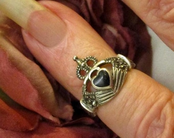 PSCL Luckenbooth Onyx Marcasite Sterling Ring~ VINTAGE Crown Heart Hands Scottish Love Token Ring~ Peter Stone Sterling Silver Gemstone Ring