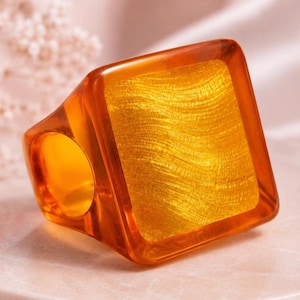 VINTAGE Amber Orange Lucite Statement Ring Size 8.75 ~ Mod Geometric Cocktail Ring