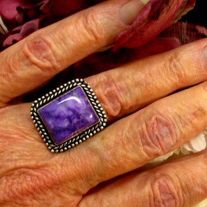 Vintage Charoite Sterling Silver Statement Ring: Twisted Rope Design, Size 7 3/4
