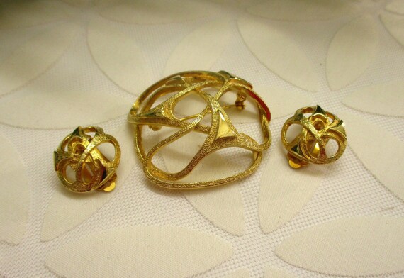SPHINX Gold Plate Atomic Age Brooch Earrings Set … - image 3