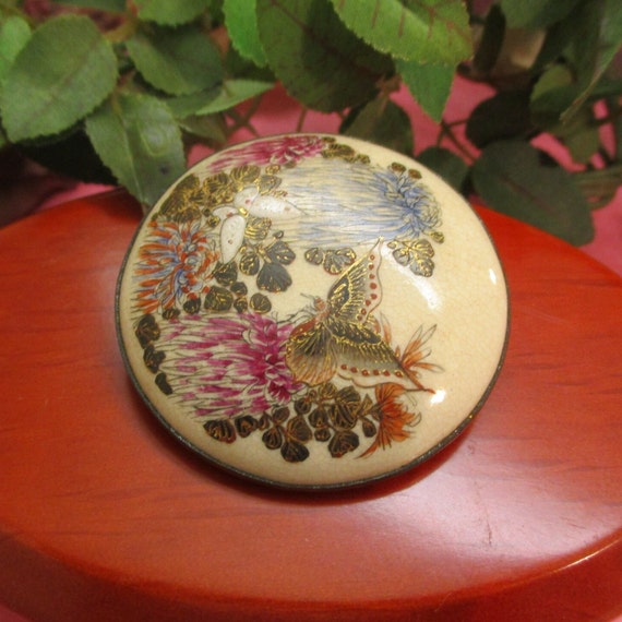 Antique SATSUMA Handpainted Large Button Brooch ~… - image 4