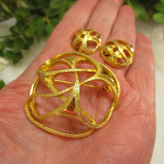 SPHINX Gold Plate Atomic Age Brooch Earrings Set … - image 5