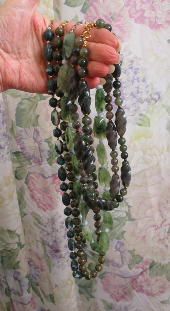 VINTAGE LUCITE Green Necklace Assortment ~ Shades… - image 8