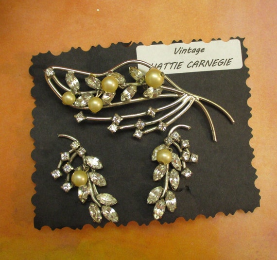 HATTIE CARNEGIE Floral Branch Brooch Earrings Set… - image 3