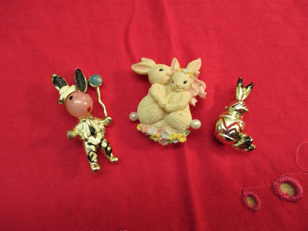 Vintage RABBIT BUNNY Brooch Lot Mixed Materials Bunny Brooch Collection