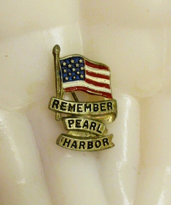 WWII Remember Pearl Harbor Home Front Pin~ Origin… - image 7