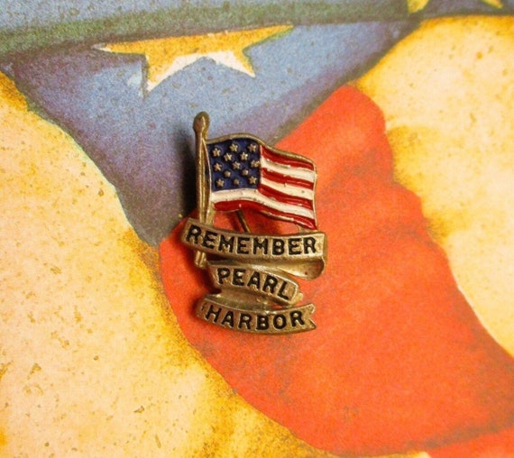 WWII Remember Pearl Harbor Home Front Pin~ Origin… - image 1